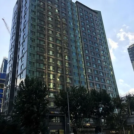Gogh Code Residence